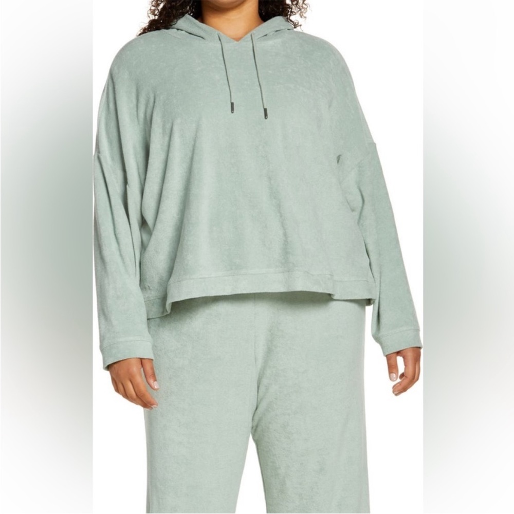WAYF 98 Luke Terry Sage green terry cloth oversized cropped hoodie size Medium
